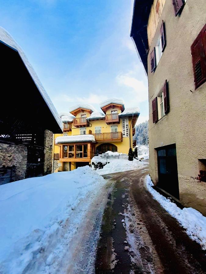 Hotel Mountain Resort Commezzadura Esterno foto