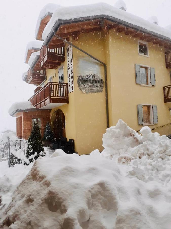 Hotel Mountain Resort Commezzadura Esterno foto