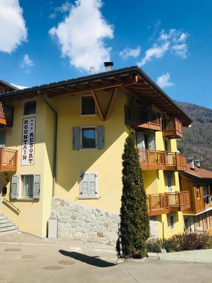 Hotel Mountain Resort Commezzadura Esterno foto