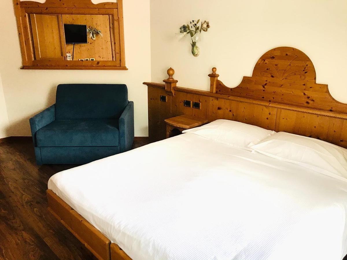 Hotel Mountain Resort Commezzadura Esterno foto