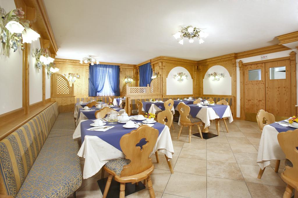 Hotel Mountain Resort Commezzadura Esterno foto