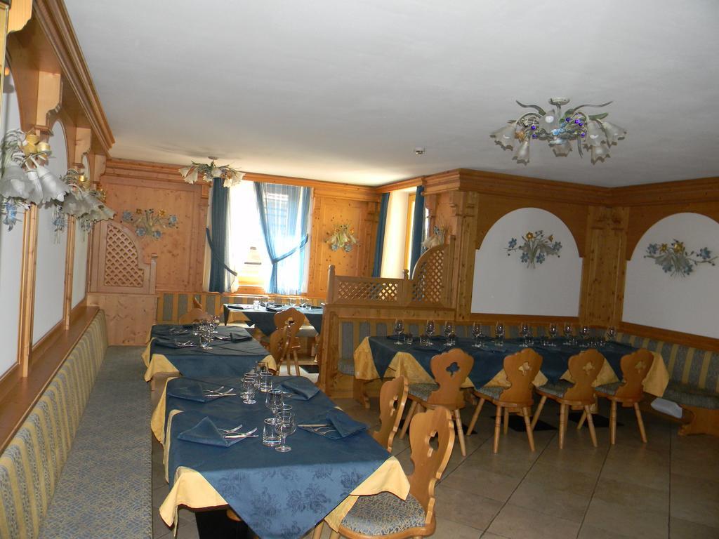 Hotel Mountain Resort Commezzadura Esterno foto